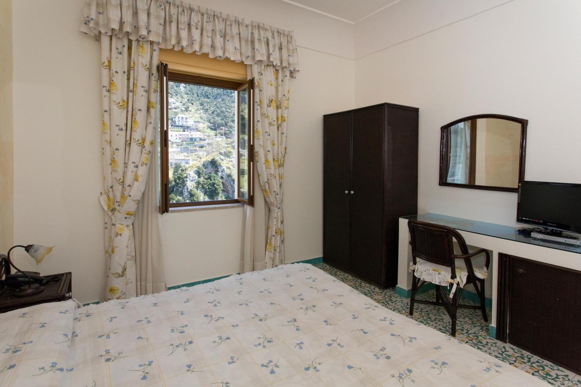 Fico D'India Relais Hotel Furore Room photo